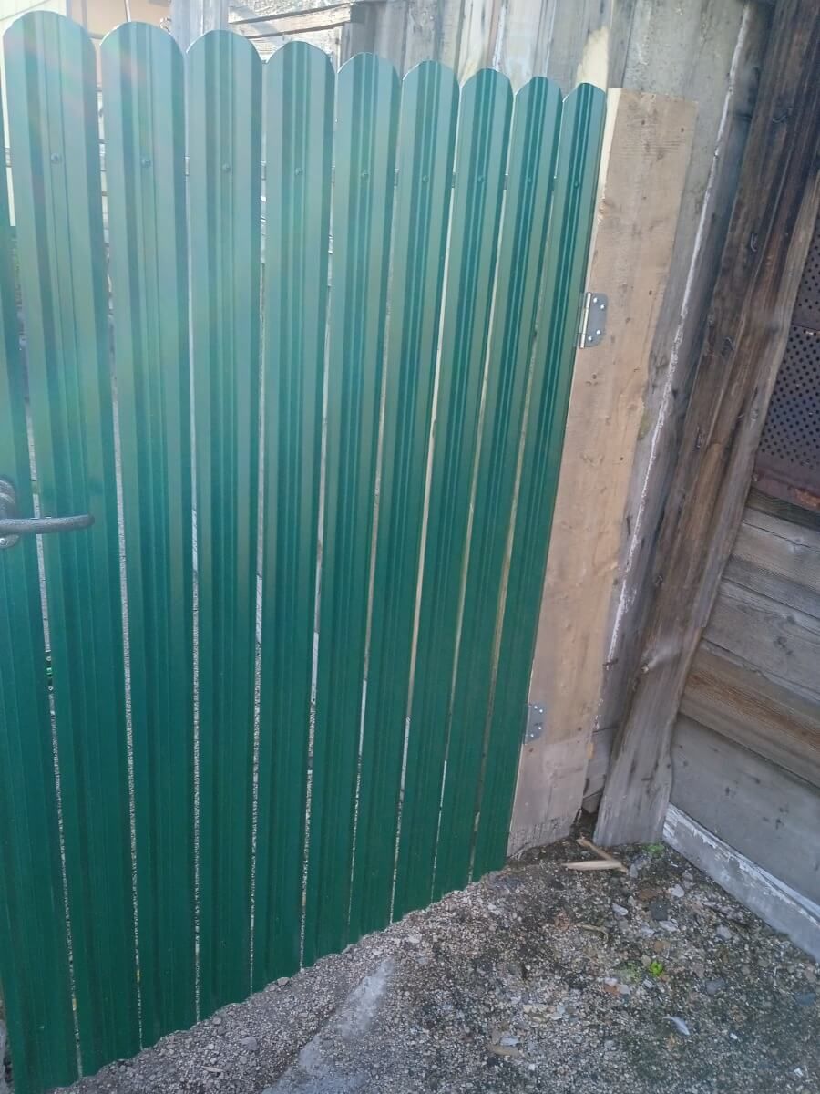 Калитка из штакетника ЭКО-М RAL6005/6005 Зеленый Мох двусторонний фото 1 в Элисте