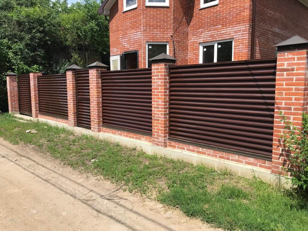 Забор из ламелей ЭКО-Z усиленных 25м RAL8017/8017 Шоколад двусторонний в Элисте