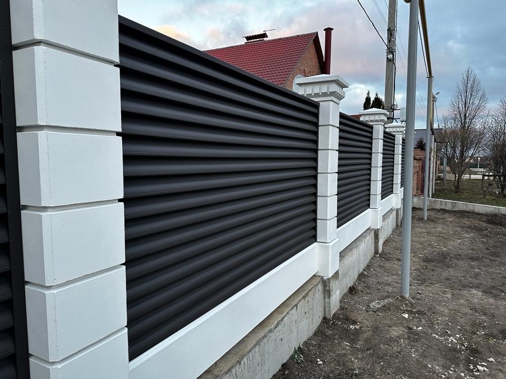 Забор из ламелей Еврожалюзи 35м RAL8019/8019 Темный Шоколад двусторонний MATTE в Элисте